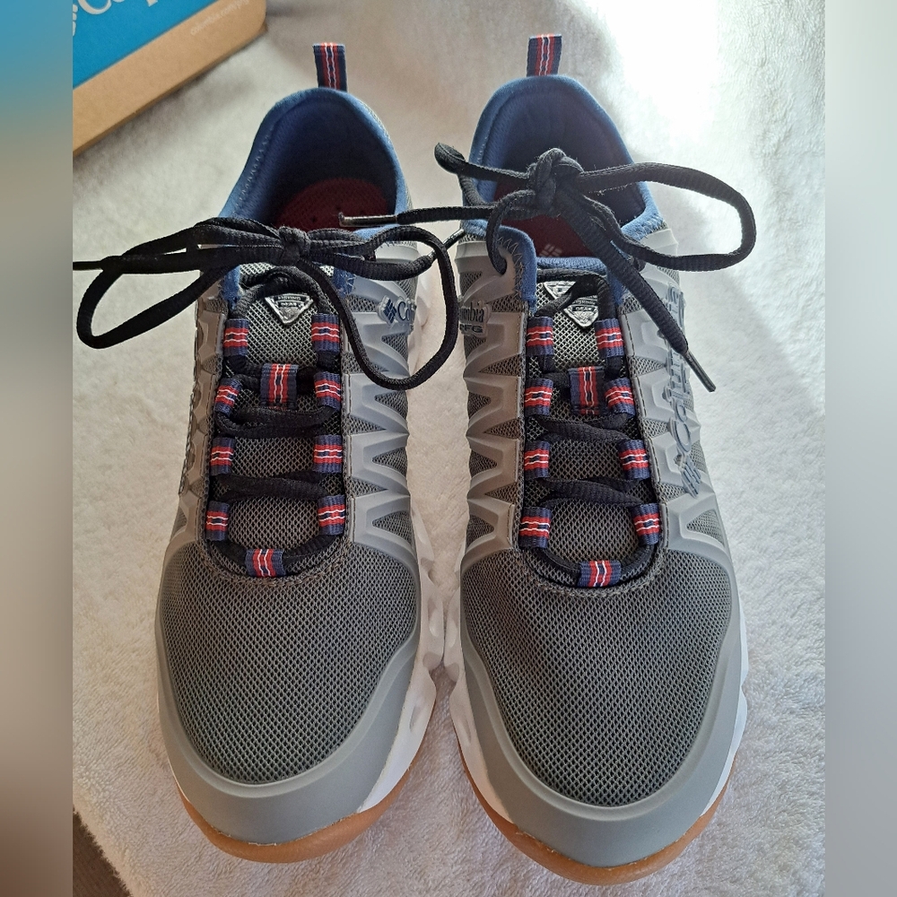 NIB Columbia SANDY TRAILS PFG Hiking Shoes - 9